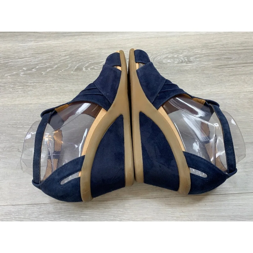 Earth Curvet Women's Sandals Blue Suede Pleated Wedge 6.5 Casual Shoes